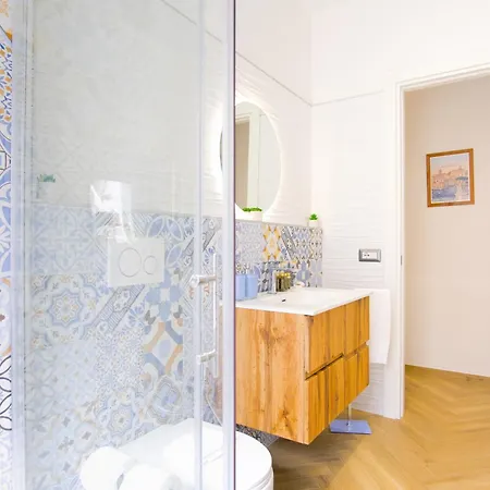 Elegantis Gracchi - Your Chic Retreat In - Vatican Area Rom